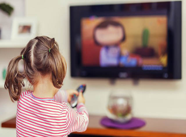 کودکان با تماشای مستمر کارتونها به یک زبان خاص، می توانند دوزبانه شوند