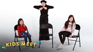 Kids Meet A Mime