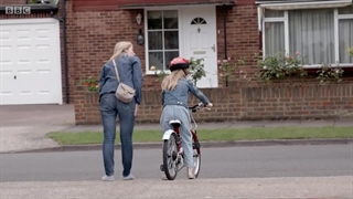 S02E23-School Run