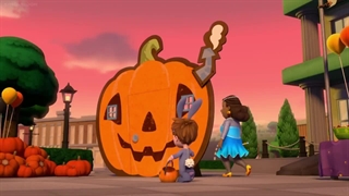 S05E16-Pups Save the Trick or Treaters - Pups Save an Out of Control Mini Patrol