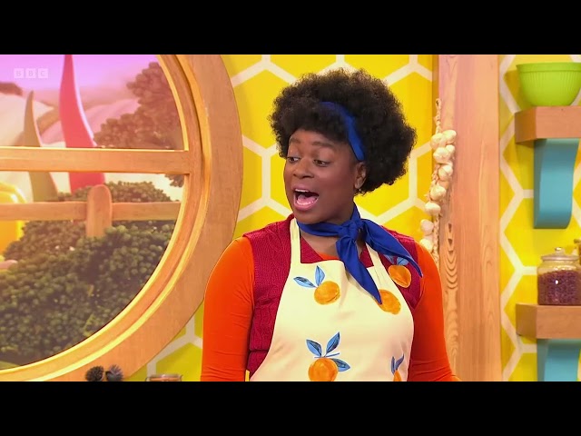 S04E02-Strawberry the Scarecrow