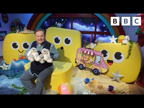 Justin Fletcher reads 'Bunnies In A Boat'