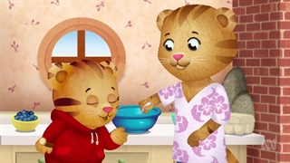 S05E03B-Daniel and Mom Go to the Market