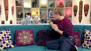 S01E11-Strictly Barn Yard