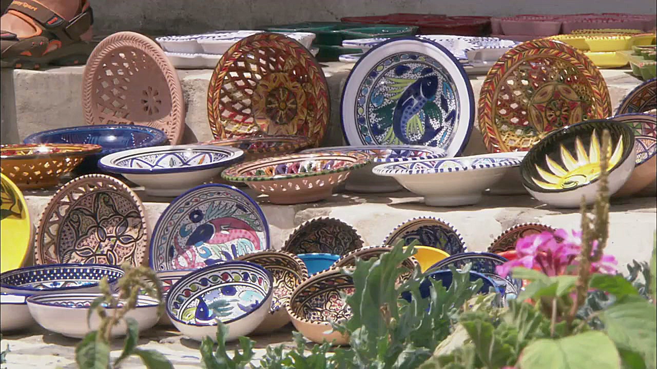 S01E45-Strolling Th Sahara