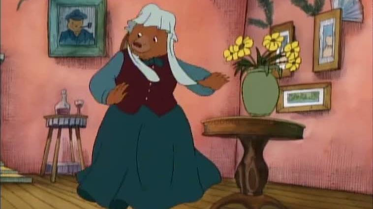 S01E12-Grandfathers Attic Little Bears Egg Party at Owls House
